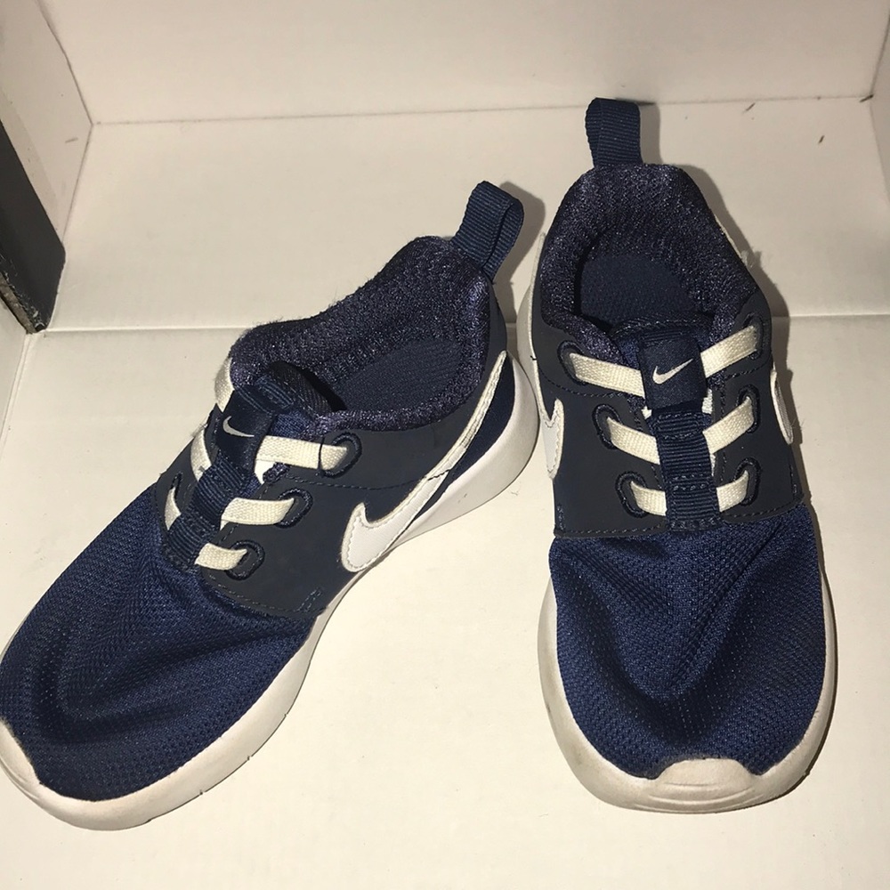 Nike Roshe toddler boy size 9
